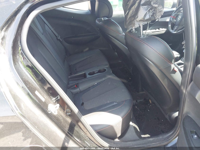 2019 Hyundai Veloster VIN KMHTH6AB5KU013875 IAAI salvage auction — ROOF, Salvage Title, sold $2,225 on 2026-07-14 (photo 8)