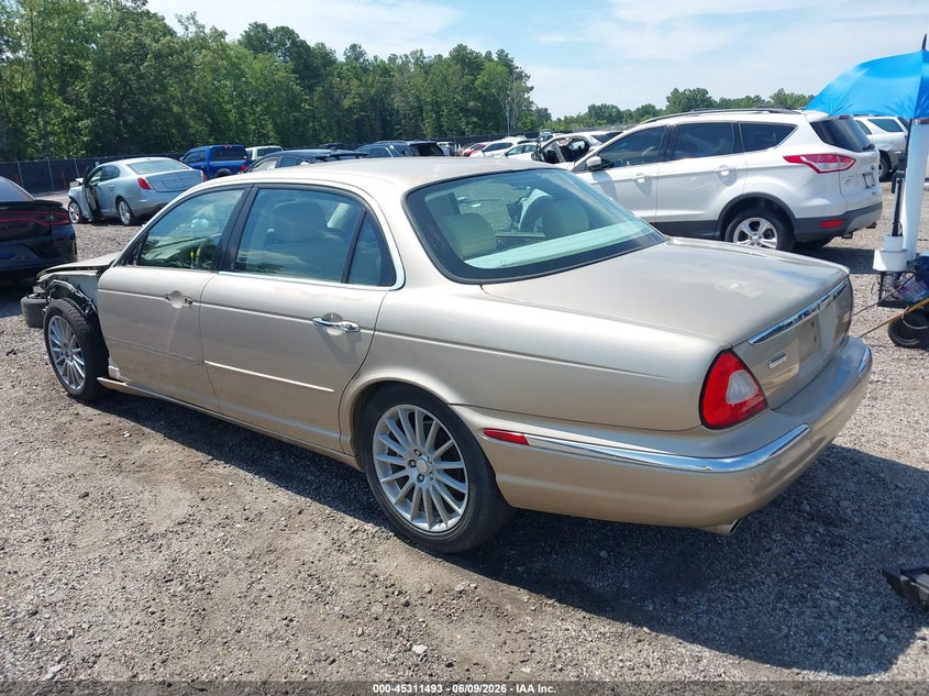 2005 Jaguar Xj series VIN SAJWA79CX5SG37491 IAAI salvage auction — LEFT FRONT, Salvage (South Carolina), sold $525 on 2026-07-08 (photo 3)
