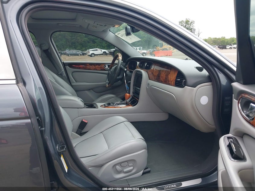 2007 Jaguar Xj VIN SAJWA71B77SH17143 IAAI salvage auction — FRONT END, Salvage - Greater Than 75% (Maryland), sold $550 on 2026-07-09 (photo 5)