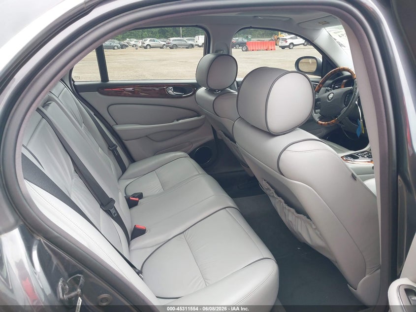 2007 Jaguar Xj VIN SAJWA71B77SH17143 IAAI salvage auction — FRONT END, Salvage - Greater Than 75% (Maryland), sold $550 on 2026-07-09 (photo 8)