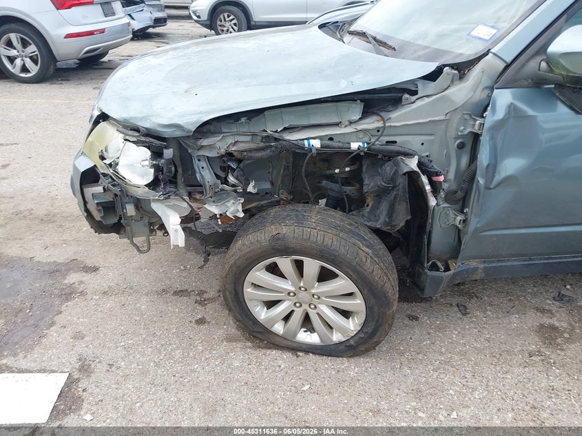 2013 Subaru Forester VIN JF2SHADC8DG401631 IAAI salvage auction — LEFT FRONT, Salvage Title, sold $900 on 2026-07-22 (photo 6)