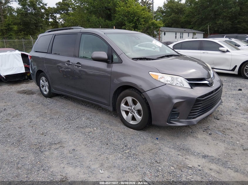 2018 Toyota Sienna VIN 5TDKZ3DC0JS941855 IAAI salvage auction — FRONT END, Salvage Title, sold $3,550 on 2026-07-14 (photo 1)