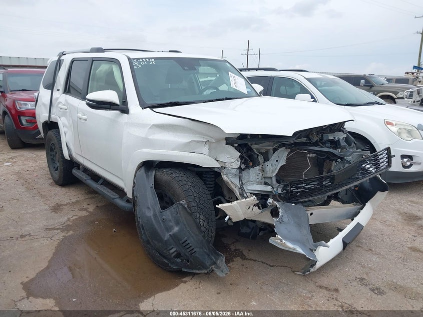 2022 Toyota 4runner VIN JTENU5JR0N6060381 IAAI salvage auction — FRONT END, Salvage Title, sold $7,500 on 2026-07-12 (photo 1)