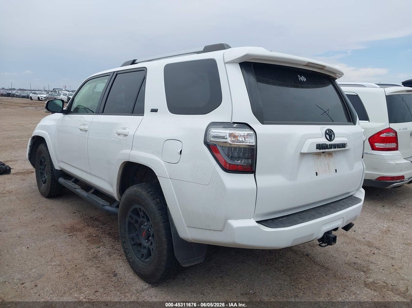 2022 Toyota 4runner VIN JTENU5JR0N6060381 IAAI salvage auction — FRONT END, Salvage Title, sold $7,500 on 2026-07-12 (photo 3)