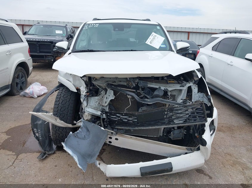 2022 Toyota 4runner VIN JTENU5JR0N6060381 IAAI salvage auction — FRONT END, Salvage Title, sold $7,500 on 2026-07-12 (photo 6)