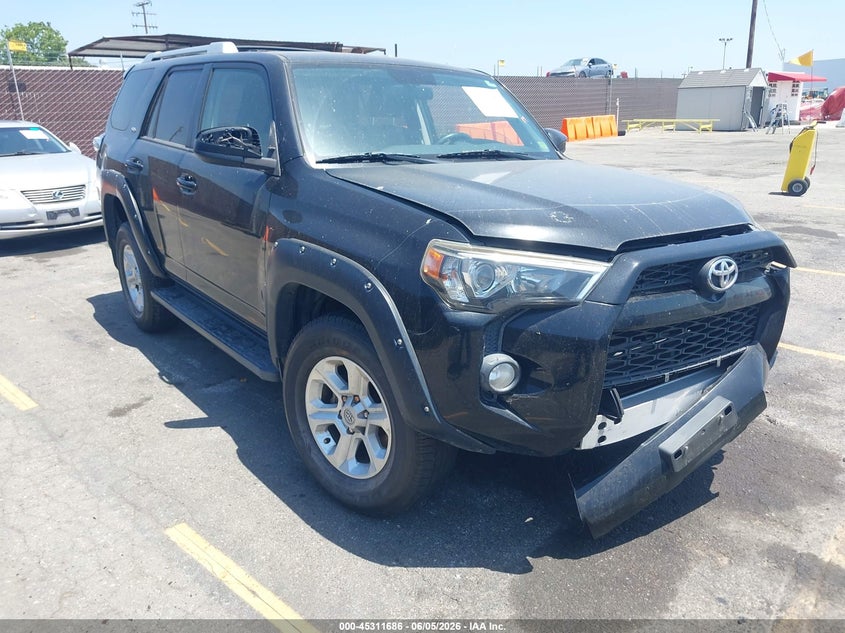 2018 Toyota 4runner VIN JTEBU5JR6J5519013 IAAI salvage auction — LEFT FRONT, Salvage Title, sold $12,275 on 2026-07-20 (photo 1)