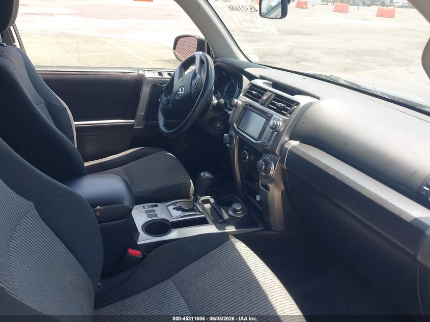 2018 Toyota 4runner VIN JTEBU5JR6J5519013 IAAI salvage auction — LEFT FRONT, Salvage Title, sold $12,275 on 2026-07-20 (photo 5)