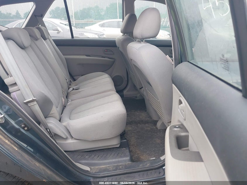 2010 Kia Rondo VIN KNAHG8C80A7303770 IAAI salvage auction — RIGHT FRONT, Clear (Indiana), sold $475 on 2026-07-14 (photo 8)