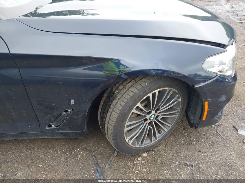 2018 BMW 5er VIN WBAJB1C55JB085206 IAAI salvage auction — RIGHT FRONT, Salvage (Massachusetts), sold $10,650 on 2026-07-28 (photo 6)