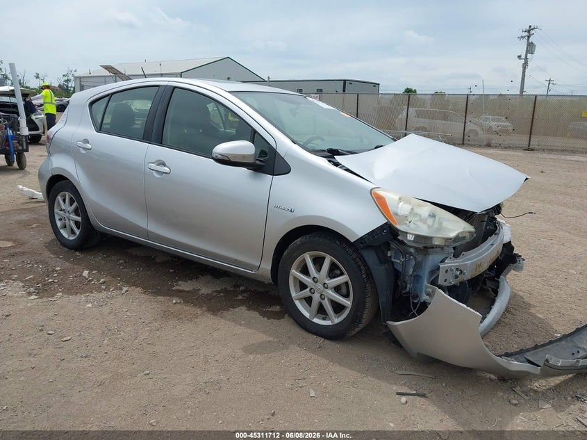 2013 Toyota Prius c VIN JTDKDTB34D1049336 IAAI salvage auction — FRONT END, Salvage Title, sold $1,550 on 2026-07-09 (photo 1)