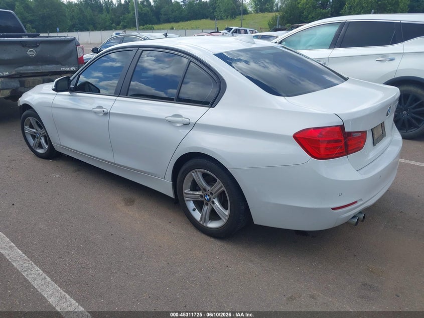 2015 BMW 3er VIN WBA3A5G5XFNS91558 IAAI salvage auction — FRONT END, Salvage (Mississippi), sold $950 on 2026-07-11 (photo 3)