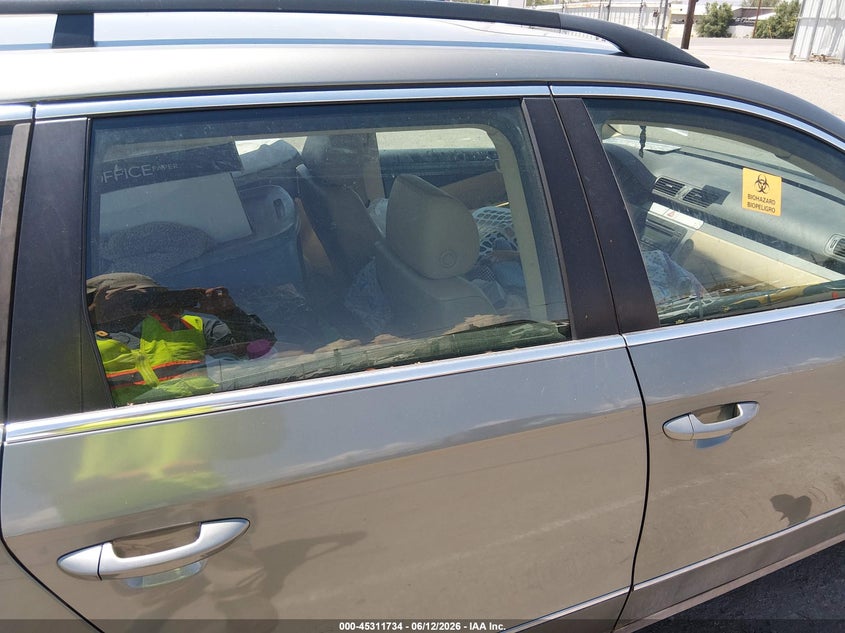 2007 Volkswagen Passat VIN WVWMU73C17E008755 IAAI salvage auction — NORMAL WEAR, Nrc Lienholder Repossession Paperwork (New Mexico), sold $300 on 2026-07-20 (photo 8)