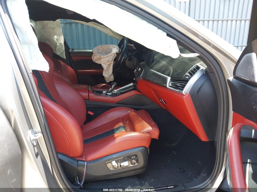 2021 BMW X6 m VIN 5YMCY0C06M9F58271 IAAI salvage auction — THEFT, Salvage (New Jersey), sold $28,000 on 2026-08-10 (photo 5)