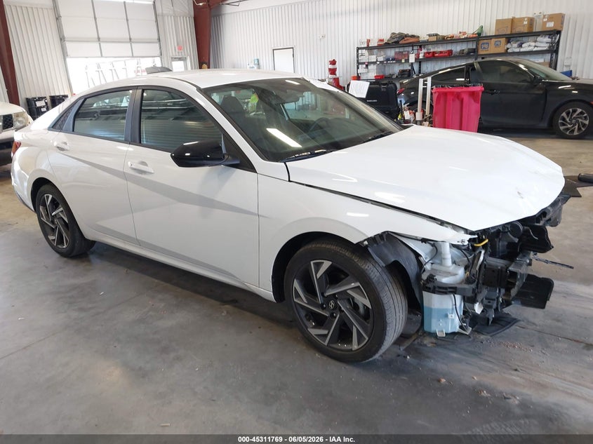 2025 Hyundai Elantra VIN KMHLM4DG3SU886371 IAAI salvage auction — FRONT END, Salvage Title, sold $5,400 on 2026-07-22 (photo 1)