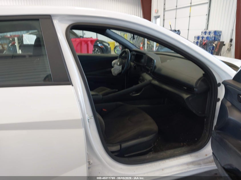 2025 Hyundai Elantra VIN KMHLM4DG3SU886371 IAAI salvage auction — FRONT END, Salvage Title, sold $5,400 on 2026-07-22 (photo 5)