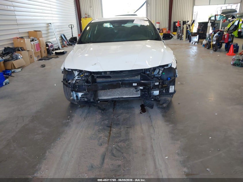 2025 Hyundai Elantra VIN KMHLM4DG3SU886371 IAAI salvage auction — FRONT END, Salvage Title, sold $5,400 on 2026-07-22 (photo 6)