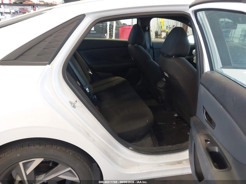 2025 Hyundai Elantra VIN KMHLM4DG3SU886371 IAAI salvage auction — FRONT END, Salvage Title, sold $5,400 on 2026-07-22 (photo 8)