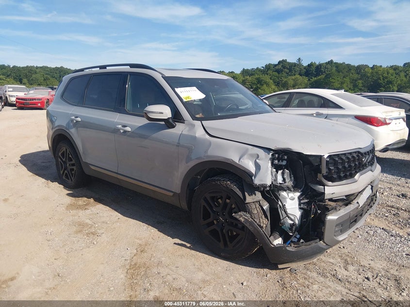 2023 Kia Telluride VIN 5XYP5DGC2PG375450 IAAI salvage auction — RIGHT FRONT, Salvage Title, sold $9,050 on 2026-07-22 (photo 1)