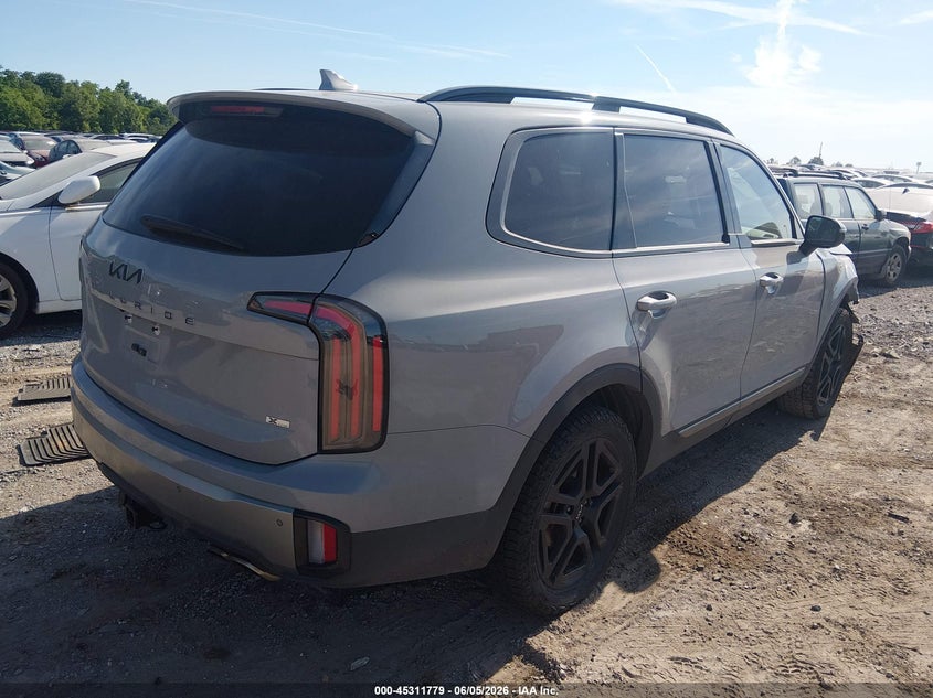 2023 Kia Telluride VIN 5XYP5DGC2PG375450 IAAI salvage auction — RIGHT FRONT, Salvage Title, sold $9,050 on 2026-07-22 (photo 4)