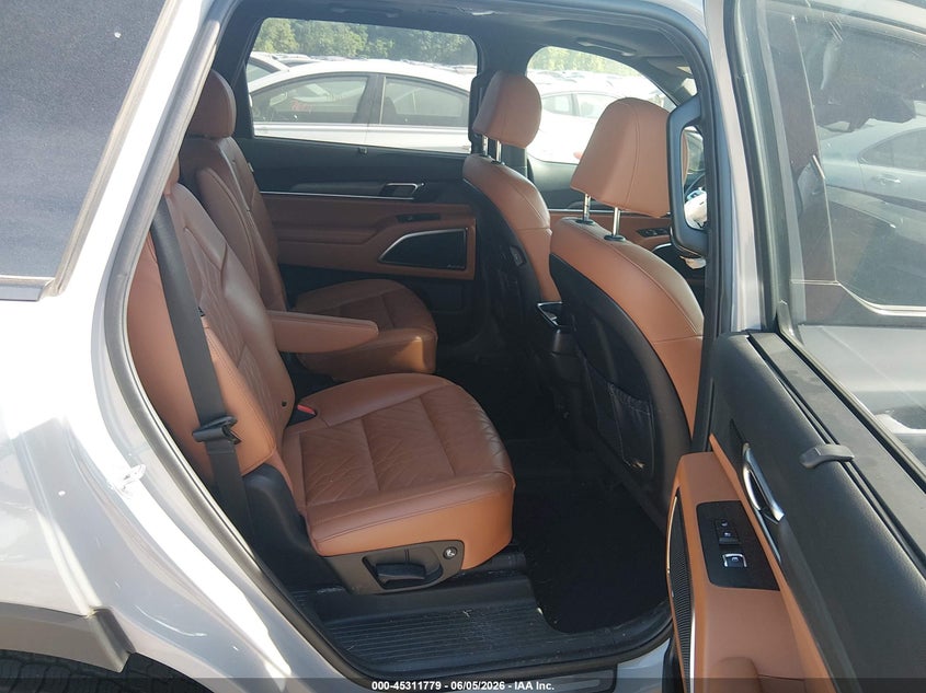 2023 Kia Telluride VIN 5XYP5DGC2PG375450 IAAI salvage auction — RIGHT FRONT, Salvage Title, sold $9,050 on 2026-07-22 (photo 8)