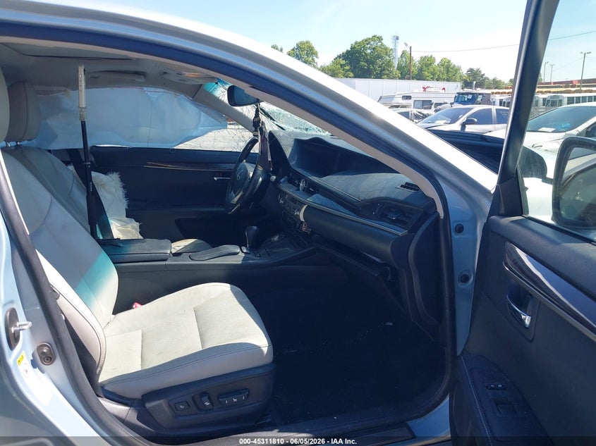 2013 Lexus ES VIN JTHBK1GG7D2038622 IAAI salvage auction — LEFT FRONT, Salvage Title, sold $2,625 on 2026-07-09 (photo 5)