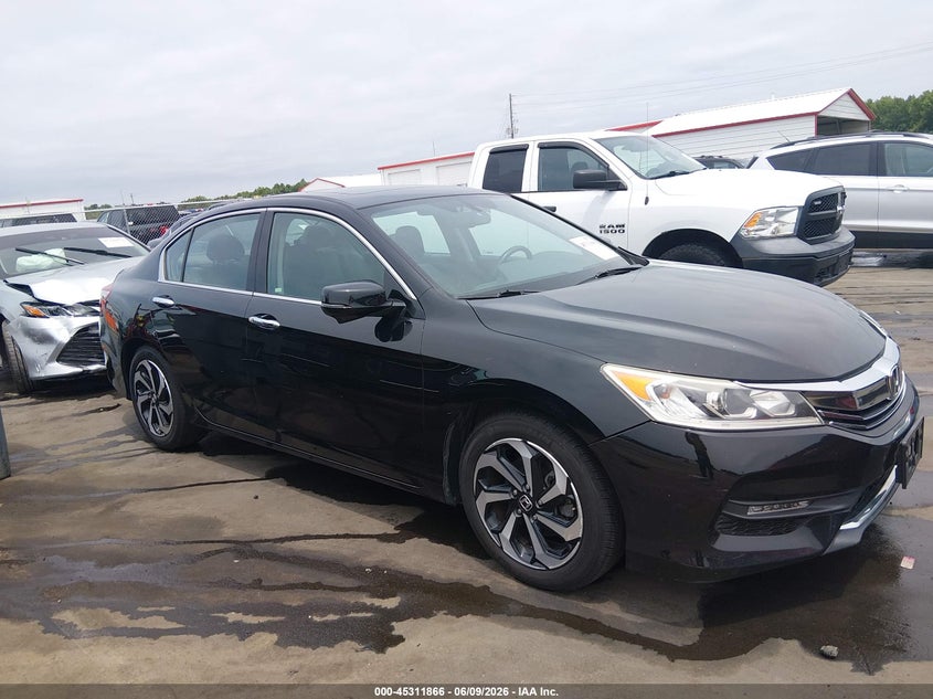 2017 Honda Accord VIN 1HGCR3F84HA000625 IAAI salvage auction — SIDE, Salvage Title, sold $3,500 on 2026-07-22 (photo 1)