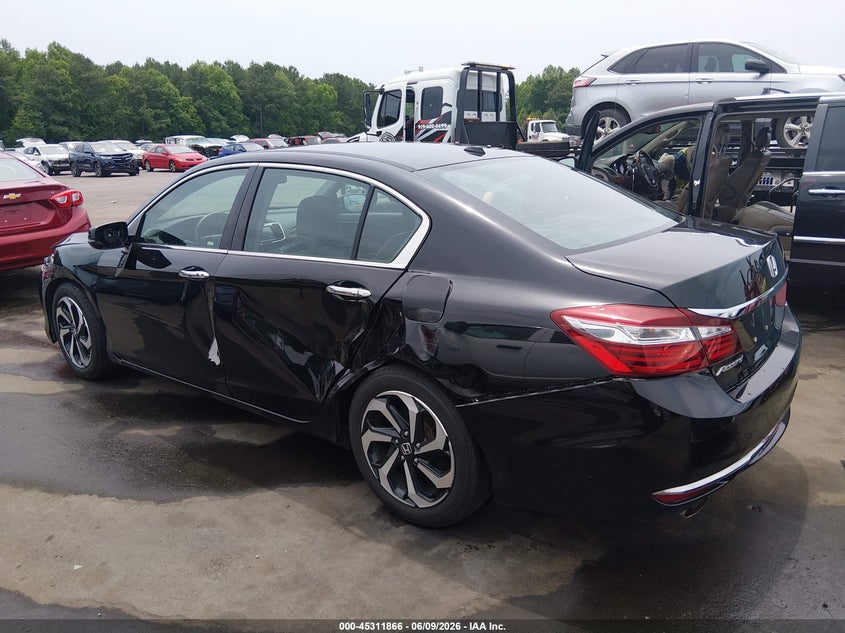 2017 Honda Accord VIN 1HGCR3F84HA000625 IAAI salvage auction — SIDE, Salvage Title, sold $3,500 on 2026-07-22 (photo 3)