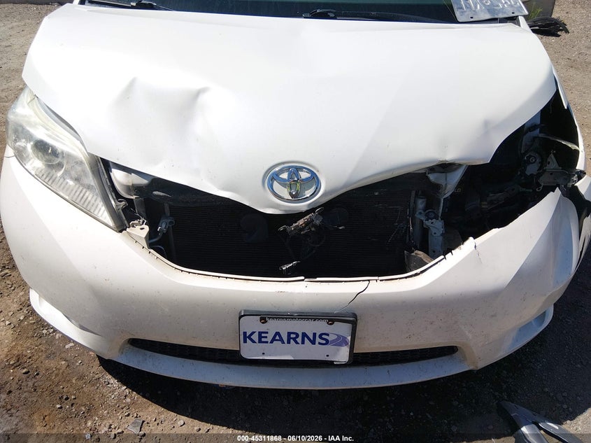 2017 Toyota Sienna VIN 5TDDZ3DC9HS166071 IAAI salvage auction — FRONT END, Salvage (New Mexico), sold $3,000 on 2026-07-29 (photo 6)