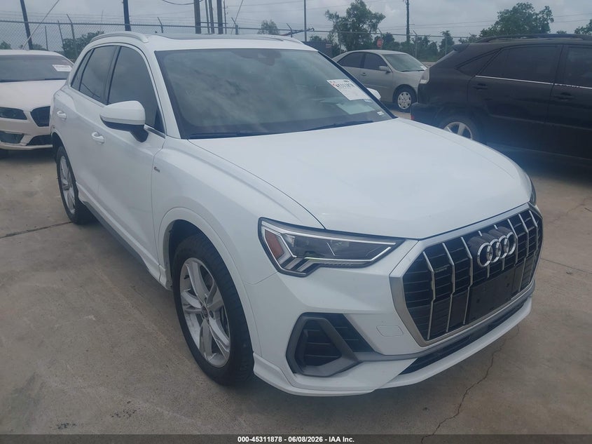 2024 Audi Q3 VIN WA1DECF31R1037050 IAAI salvage auction — REAR END, Salvage Title, sold $15,000 on 2026-07-24 (photo 1)