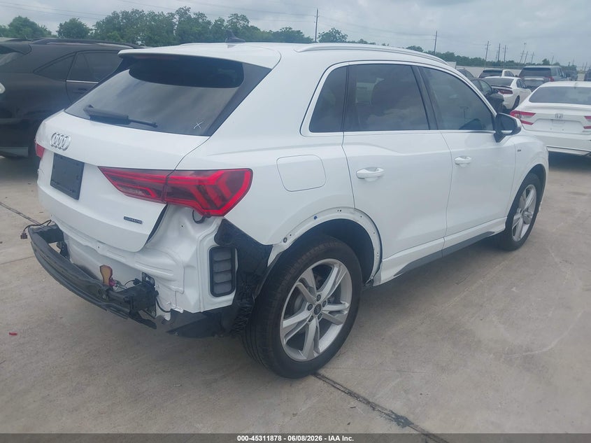2024 Audi Q3 VIN WA1DECF31R1037050 IAAI salvage auction — REAR END, Salvage Title, sold $15,000 on 2026-07-24 (photo 4)