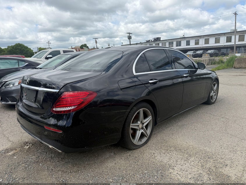 2017 Mercedes-benz E-class VIN WDDZF4KB1HA012777 IAAI salvage auction — FRONT END, Clear (Arkansas), sold $3,425 on 2026-07-08 (photo 4)