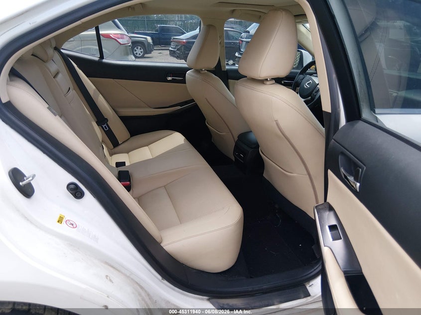 2014 Lexus Is VIN JTHCE1D29E5000457 IAAI salvage auction — HAIL, Salvage Title, sold $625 on 2026-07-24 (photo 8)