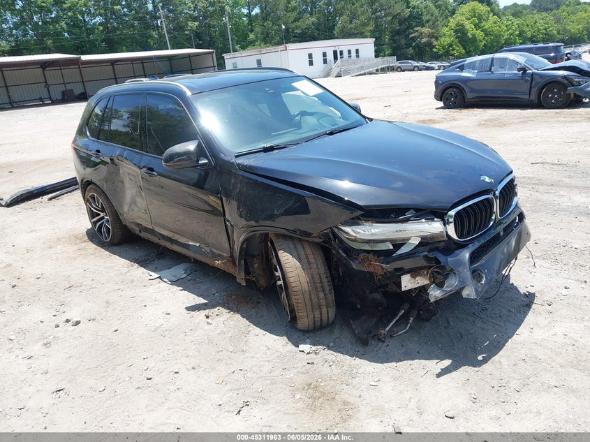 2016 BMW X5 m VIN 5YMKT6C54G0R78609 IAAI salvage auction — LEFT & RIGHT, Salvage Title, sold $4,700 on 2026-08-02 (photo 1)