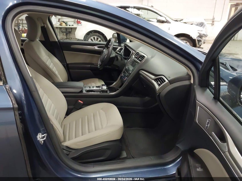 2018 Ford Fusion VIN 3FA6P0UU8JR235868 IAAI salvage auction — NORMAL WEAR, SF97 (Maine), sold $10,700 on 2026-07-23 (photo 5)