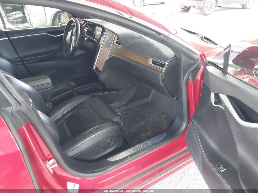 2017 Tesla Model s VIN 5YJSA1E25HF201153 IAAI salvage auction — FRONT END, Salvage Title, sold $4,950 on 2026-07-30 (photo 5)