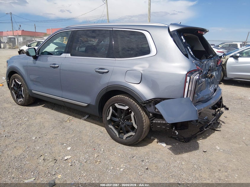 2023 Kia Telluride VIN 5XYP6DGC1PG371225 IAAI salvage auction — REAR END, Salvage Title, sold $10,200 on 2026-07-09 (photo 3)