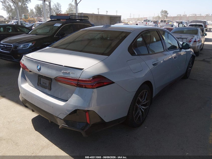 2024 BMW I5 VIN WBY33FK03RCR43725 IAAI salvage auction — LEFT FRONT, Salvage Title, sold $17,300 on 2026-07-29 (photo 4)