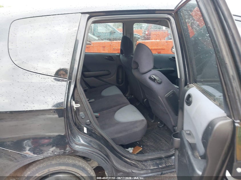 2008 Honda Fit VIN JHMGD386X8S013950 IAAI salvage auction — RIGHT SIDE, Salvage (Illinois), sold $375 on 2026-07-22 (photo 8)