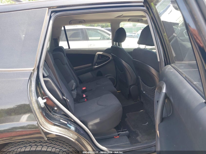 2007 Toyota Rav 4 VIN JTMBK32V276015717 IAAI salvage auction — NORMAL WEAR, Clear-Dealer Only (Maryland), sold $550 on 2026-07-09 (photo 8)