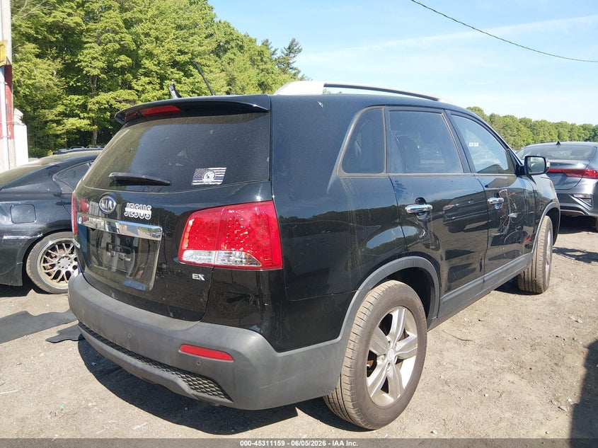 2013 Kia Sorento VIN 5XYKU3A68DG410126 IAAI salvage auction — LEFT & RIGHT, Salvage Title, sold $1,225 on 2026-07-14 (photo 4)