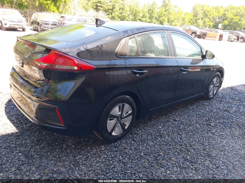 2018 Hyundai Ioniq hybrid VIN KMHC65LC7JU075671 IAAI salvage auction — NORMAL WEAR, Sf97 (New York), sold $10,875 on 2026-07-23 (photo 4)