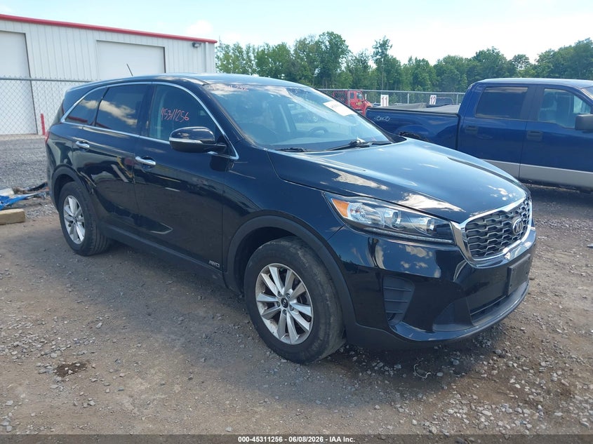 2019 Kia Sorento VIN 5XYPGDA31KG570466 IAAI salvage auction — THEFT, Salvage Title, sold $4,450 on 2026-07-14 (photo 1)