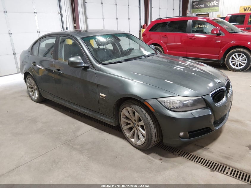 2011 BMW 3 series VIN WBAPK7C5XBF082857 IAAI salvage auction — HAIL, Clear (North Dakota), sold $825 on 2026-07-23 (photo 1)