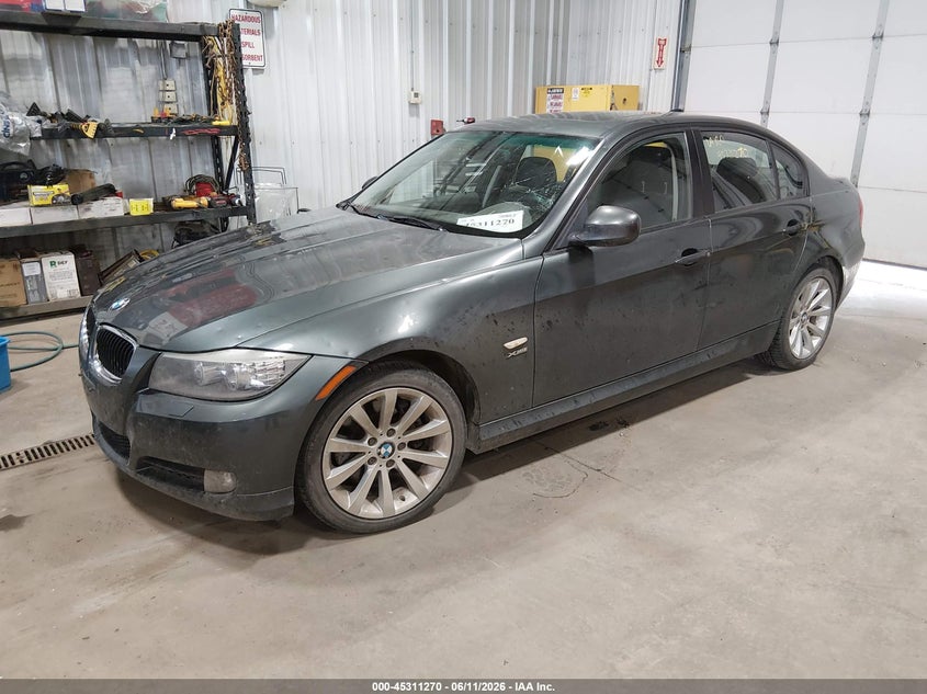 2011 BMW 3 series VIN WBAPK7C5XBF082857 IAAI salvage auction — HAIL, Clear (North Dakota), sold $825 on 2026-07-23 (photo 2)