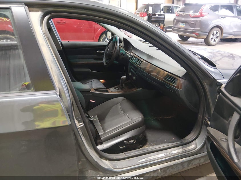 2011 BMW 3 series VIN WBAPK7C5XBF082857 IAAI salvage auction — HAIL, Clear (North Dakota), sold $825 on 2026-07-23 (photo 5)
