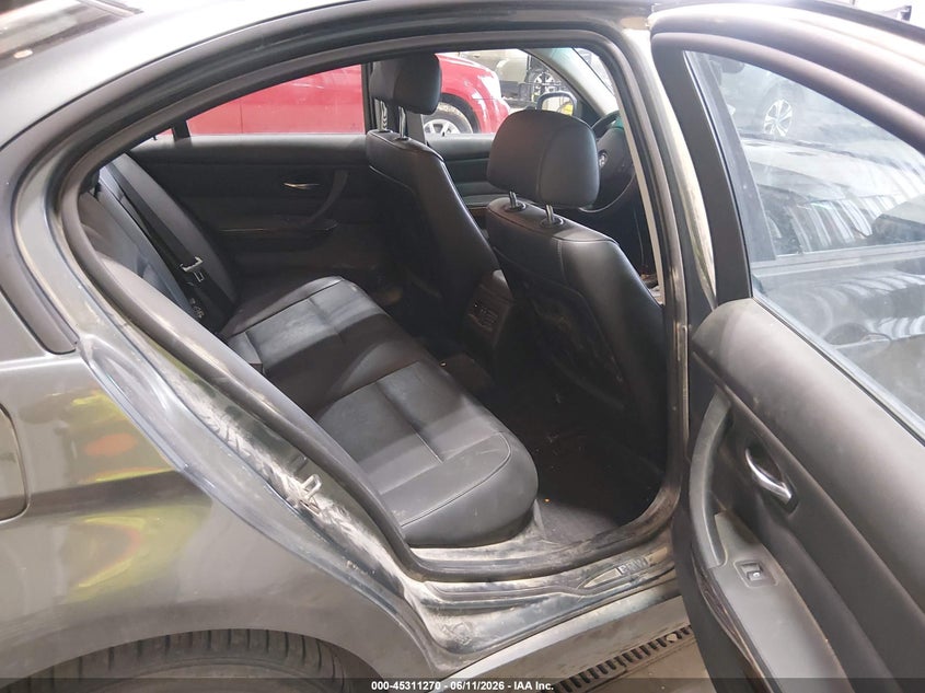 2011 BMW 3 series VIN WBAPK7C5XBF082857 IAAI salvage auction — HAIL, Clear (North Dakota), sold $825 on 2026-07-23 (photo 8)