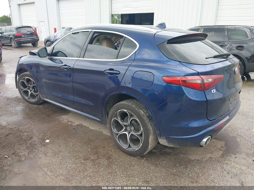 2020 Alfa romeo Stelvio VIN ZASPAKBN7L7C77456 IAAI salvage auction — FRONT END, Salvage (Illinois), sold $1,525 on 2026-08-20 (photo 3)