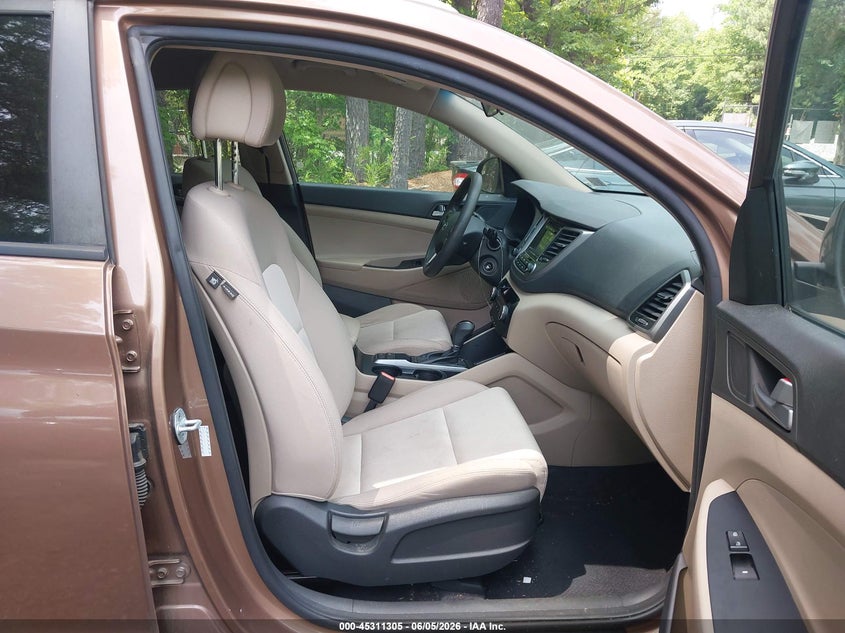 2017 Hyundai Tucson VIN KM8J33A40HU399670 IAAI salvage auction — RIGHT FRONT, Salvage Title, sold $2,800 on 2026-07-07 (photo 5)