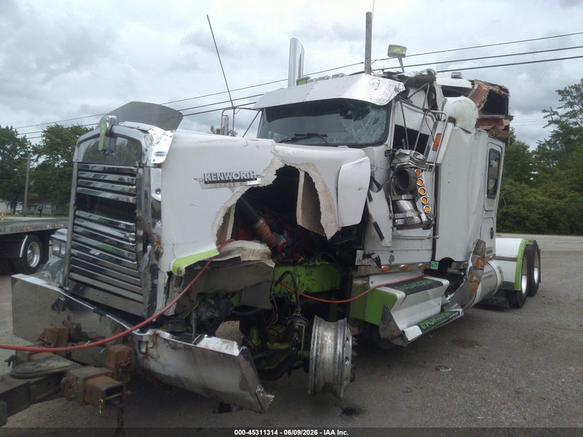 2010 Kenworth Construction VIN 1XKWD49X8AJ944926 — IAAI salvage auction photo