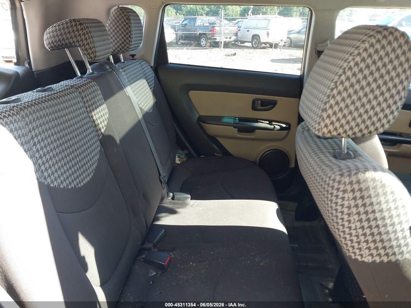 2011 Kia Soul VIN KNDJT2A21B7247478 IAAI salvage auction — REAR END, Salvage (North Carolina), sold $25 on 2026-07-13 (photo 8)